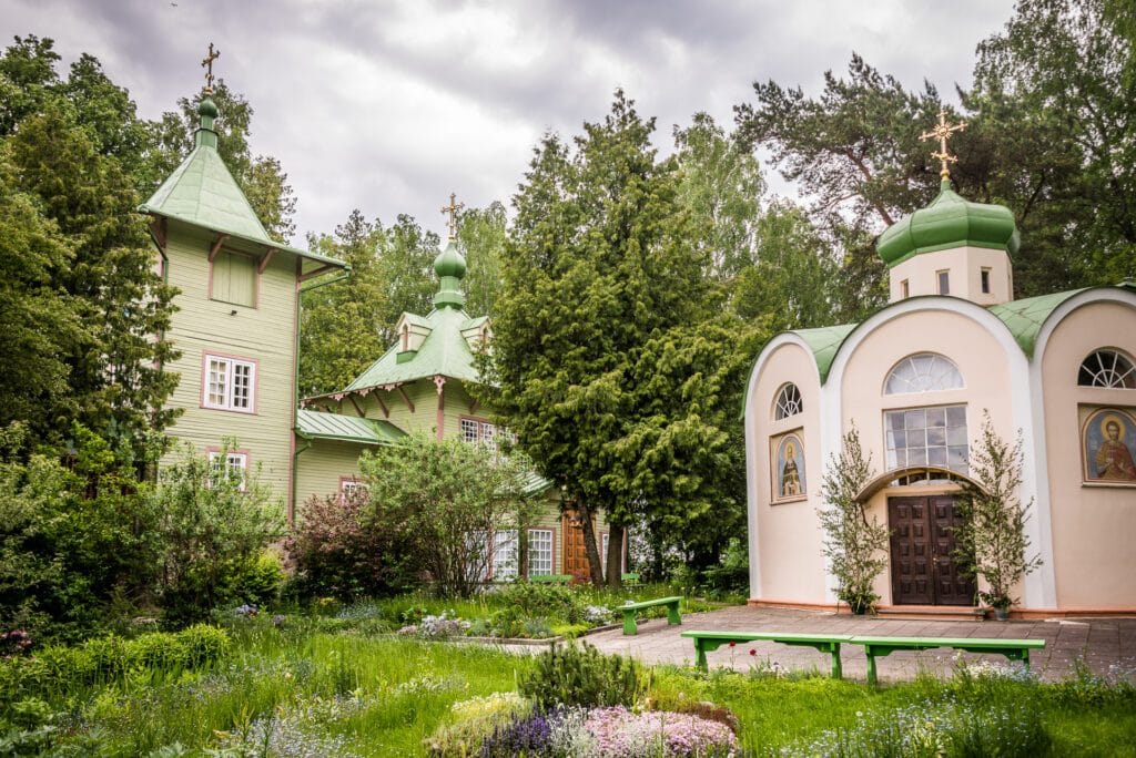 Mikniškių Šv. Jono Kronštatiečio koplyčia / Nuotraukos šaltinis salcininkai.lt